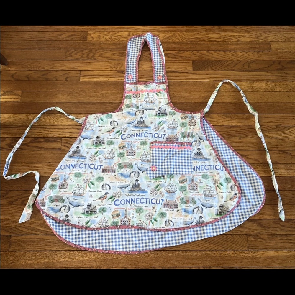 Handmade Connecticut Cotton Fabric and Pocket Apron with Ties Novelty